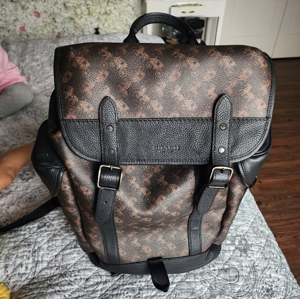 Authentic Coach Backpack ( Authentic Coach Pouch Included)